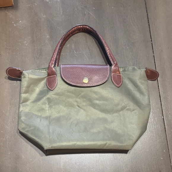 Longchamp Handbags - Longchamp Women's Tote Bag